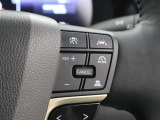 レーダークルーズコントロール作動時に車線維持に必要な運転操作の支援を行う「レーントレーシングアシスト(LTA)」を搭載しています。
