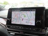 日産純正カーナビゲーション・大画面表示で地図も見やすく、初めての道もこれがあれば安心ですね。