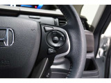 Hondaセンシングの機能のひとつ、アダプティブクルーズコントロール付!アクセルから足を離しても設定したスピードと前車との車間を保ち走行してくれます!車線維持もアシスト☆高速道路で疲労軽減ですね☆