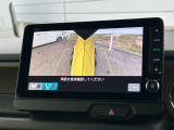 同じく、マルチビューカメラになります!こちらはドアミラー下に搭載されているカメラになります。右左折時の気になる内輪差や、狭い路地ですれ違う際などあらゆる運転手の方の不安を支える心強い味方です!