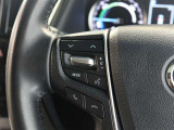 ステアリングスイッチ付き。前方から目を離すことなく操作することが可能です。