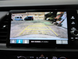 バックカメラの画像です。ガイドラインがスムースな車庫入れをサポートいたします!車庫入れの安心感がアップしますね☆