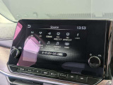 メーカーオプション純正ナビが装備されております。フルセグTV、アップルカープレイ、アンドロイドプレイなど様々対応しております!