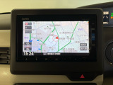 高精細画面で操作がしやすいホンダ純正ナビを装着しています。