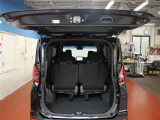ラゲッジスペースは、日常において充分な広さを確保☆開口部も広く、積み下ろしもラクラクです♪♪