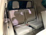3列目シートはもちろん状態良好☆大人でもゆったりと座って頂けますので、大人数でのお出かけもラクラクです♪ご家族で、気の知れた仲間で、ドライブに行くのが楽しみですね♪