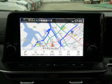 操作性の良い日産純正メモリーナビ。