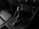 MTモード付きシフトレバーです。Dレンジより左に倒していただくと任意にシフトチェンジでき、スポーティーなドライビングをお楽しみいただけます。