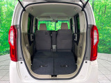普段のお買い物や通勤、送迎等に十分な荷室スペースを確保しております。セカンドシートを倒すと、大きな荷物の積載も可能です♪