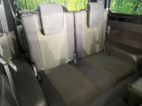 後部座席も気になるようなキズ・汚れやへたり等、大きなダメージはなく、良好な状態です。