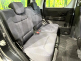 後部座席も気になるようなキズ・汚れやへたり等、大きなダメージはなく、良好な状態です。