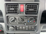 運転席操作部です!わからないスイッチ類や操作部はお気軽にお問い合わせ下さい!