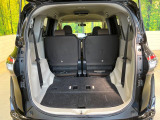 後席を格納すると、これだけの広さが!シーンに合わせたシートアレンジで、大きな荷物も積むことが出来ます♪