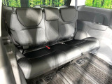 3列目シートはもちろん状態良好☆大人でもゆったりと座って頂けますので、大人数でのお出かけもラクラクです♪ご家族で、気の知れた仲間で、ドライブに行くのが楽しみですね♪