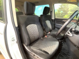 運転席シート廻りは使用感も少なく、良好な状態となっています。丁寧に使われていたことがよくわかりますね。
