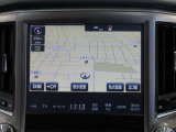 純正メモリーナビになります。
