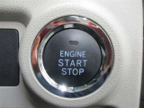 スマートキー付き♪プッシュスタートシステムを採用!スマートキーをカバンやポケットから取り出さずに、ボタンひとつでエンジン始動できます☆鍵を探す手間は必要なしです♪