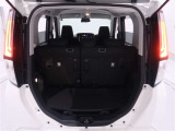 ワゴンならではの広々としたラゲージスペースを備えています。ライフスタイルに合わせていろいろな物を積み込めます!