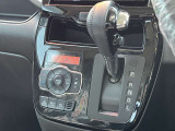 シフトレバーも握りやすく操作面も良好!
