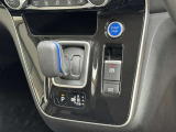 シフトも軽くて運転しやすい!電動のパーキングやオートブレーキホールドなどの便利な装備も付いてますよ★