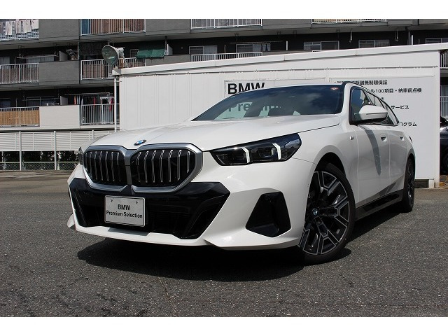 5シリーズツーリング 523d xドライブ Mスポーツ 4WD