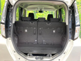 普段のお買い物や通勤、送迎等に十分な荷室スペースを確保しております。セカンドシートを倒すと、大きな荷物の積載も可能です♪