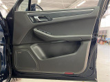 ◆LIBERALAは、輸入車選びの新たなスタイルを提案するインポート・セレクト・ブランドです。オーナー様となる方がクルマから直接感じる感性を第一にした、最良の一台との出会いをコーディネートいたします。