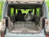 後席を格納すると、これだけの広さが!シーンに合わせたシートアレンジで、大きな荷物も積むことが出来ます♪