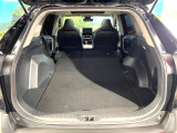 後席を格納すると、これだけの広さが!シーンに合わせたシートアレンジで、大きな荷物も積むことが出来ます♪