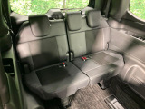 3列目シートはもちろん状態良好☆大人でもゆったりと座って頂けますので、大人数でのお出かけもラクラクです♪ご家族で、気の知れた仲間で、ドライブに行くのが楽しみですね♪