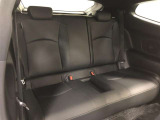 後席スペースもしっかり確保!いざというときは後席に2名乗車が可能!