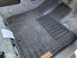 運転席フロアマットも装着済みです(*&rsquo;&omega;&rsquo;*)