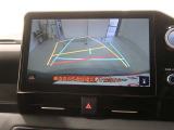バックガイドモニターで、後方を確認しながら安心して駐車することができます。運転初心者も熟練者も必須の機能ですよ!