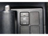 【シートヒーター】運転席にシートヒーター装備です。寒い朝、車内が暖まるのを待たずに快適に出発できます♪気持ちよく1日が始まります。
