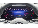 高いレベルの知性を備えたメルセデスの「インテリジェントドライブ」は、ドライバーの疲労を軽減し、安全かつ快適なドライブの一助となります。