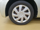 スチールホイールに純正のホイールキャップです!