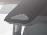 TOYOTA SAFETY SENSEは道路状況、車両状態、天候状態及びドライバーの操作状況などによっては、作動しない場所があります。あくまで運転補助機能です。