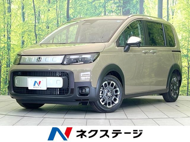 フリード 1.5 e:HEV クロスター 