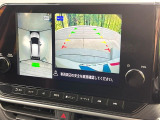 【アラウンドビューモニター】専用のカメラにより、上から見下ろしたような視点で360度クルマの周囲を確認することができます☆死角部分も確認しやすく、狭い場所での切り返しや駐車もスムーズに行えます。