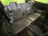 3列目シートはもちろん状態良好☆大人でもゆったりと座って頂けますので、大人数でのお出かけもラクラクです♪ご家族で、気の知れた仲間で、ドライブに行くのが楽しみですね♪