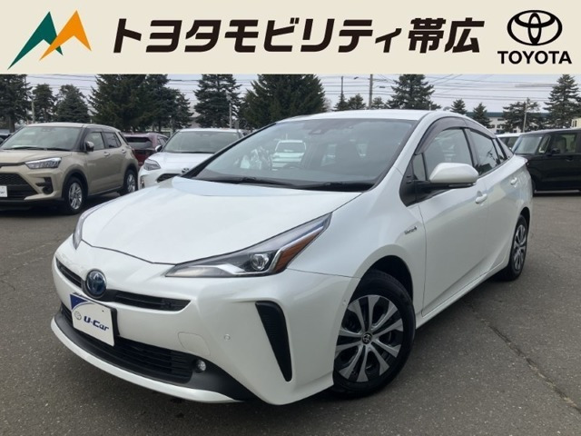 プリウス 1.8 A E-Four 4WD 