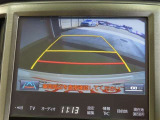 バックガイドモニターで、後方を確認しながら安心して駐車することができます。運転初心者も熟練者も必須の機能ですよ!