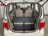 後部座席をたたむとこんなに広いスペースが!