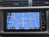純正ナビを装備。タッチパネル式で使いやすく、お出かけもラクラクです。
