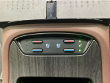 シートヒーター装備付き車!!座席に埋め込まれた電熱線によりシートを暖めることが出来る装備で、温めたられたシートは、寒い冬には最適です!!