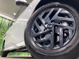 【純正16インチアルミホイール】外観にマッチした純正アルミホイールを装着しております。各種社外アルミホイールや、スタッドレスタイヤも取扱いしております。是非ご相談ください♪