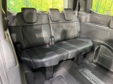 3列目シートはもちろん状態良好☆大人でもゆったりと座って頂けますので、大人数でのお出かけもラクラクです♪ご家族で、気の知れた仲間で、ドライブに行くのが楽しみですね♪