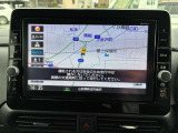 ディーラー純正ナビゲーション付き、行きたい所に案内してくれます。楽しいドライブのお手伝い(*&acute;&nabla;`)ノ