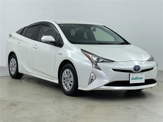 プリウス 1.8 S セーフティ プラス 4WD 修復歴無し