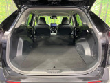 後席を格納すると、これだけの広さが!シーンに合わせたシートアレンジで、大きな荷物も積むことが出来ます♪